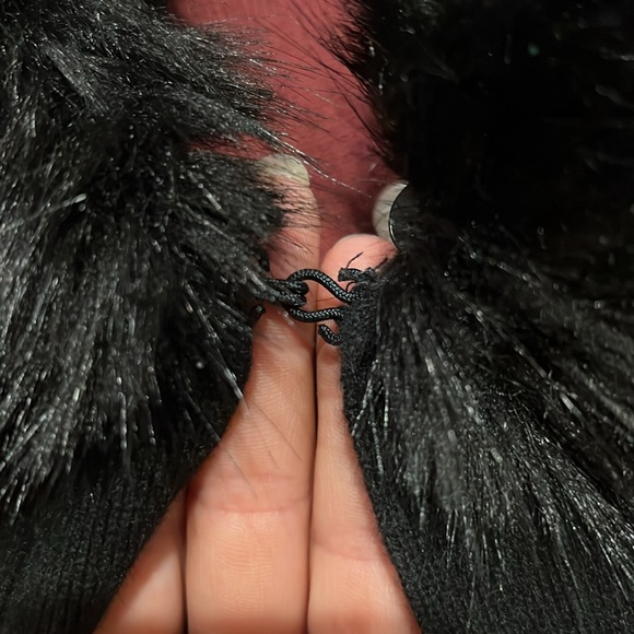 Nordstrom Collection black faux fur neck trim poncho - Picture 3 of 5